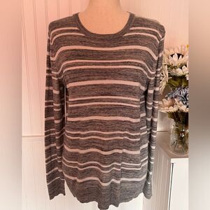 Long Sleeve Pullover Striped Gray/White Sweater